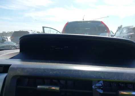 2015 Toyota Prius V Two из США, поврежденный, VIN JTDZN3EU1FJ040497